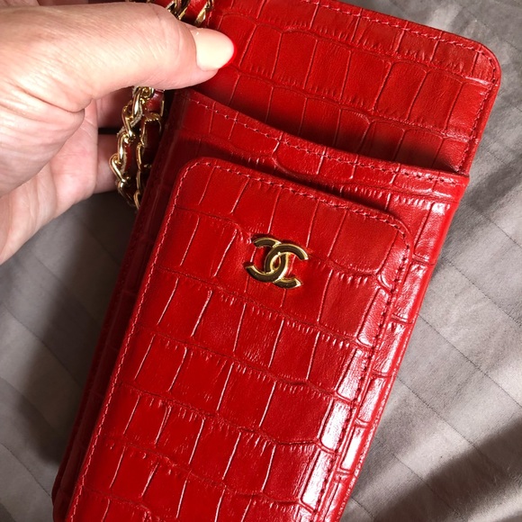 Red Alligator Chanel Wallet/Phone Purse - Picture 2 of 9